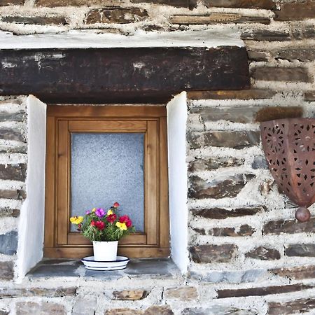Cortijo Puerta Casas Rurales Órgiva Szoba fotó