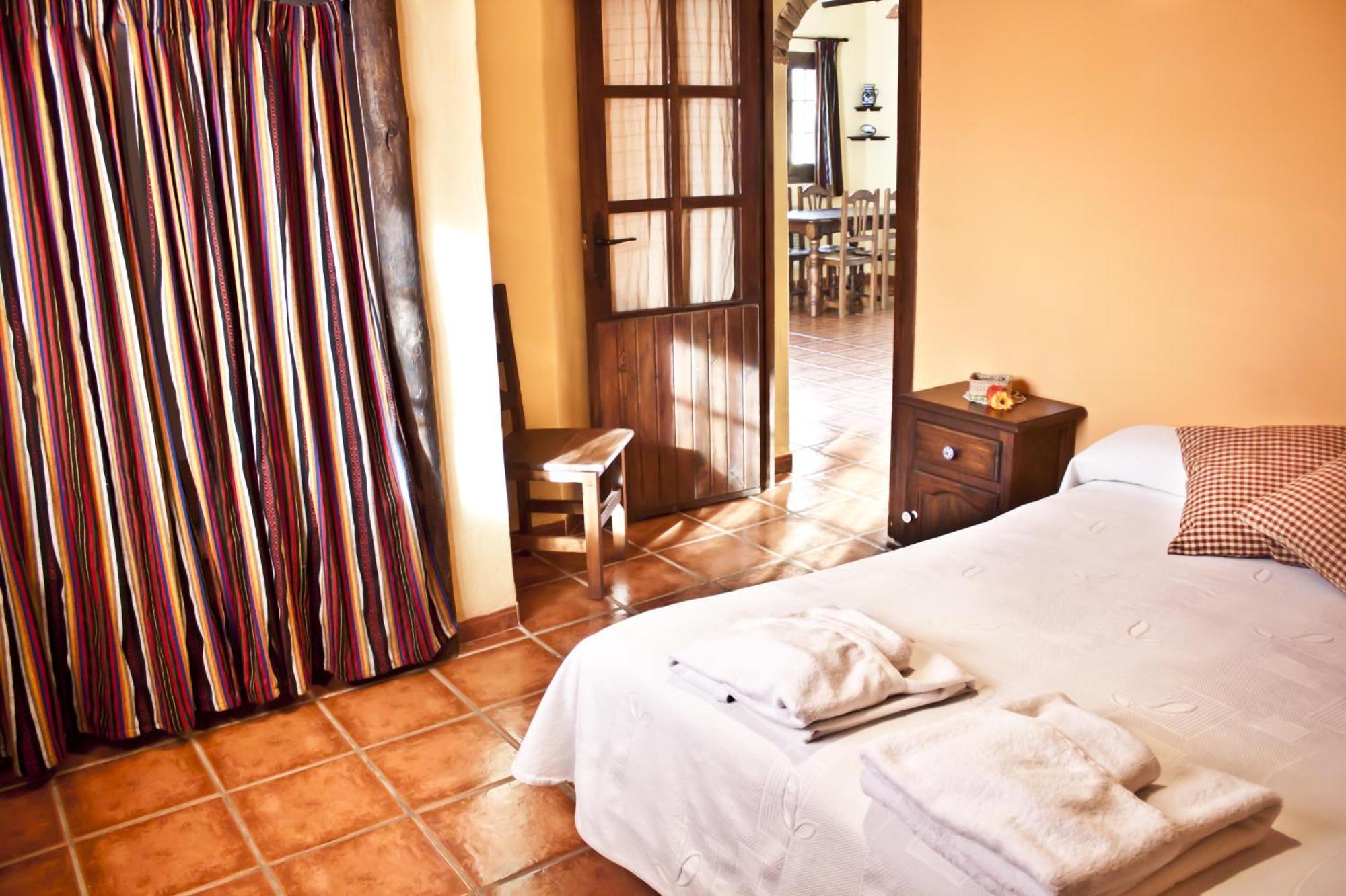 Cortijo Puerta Casas Rurales Órgiva Szoba fotó